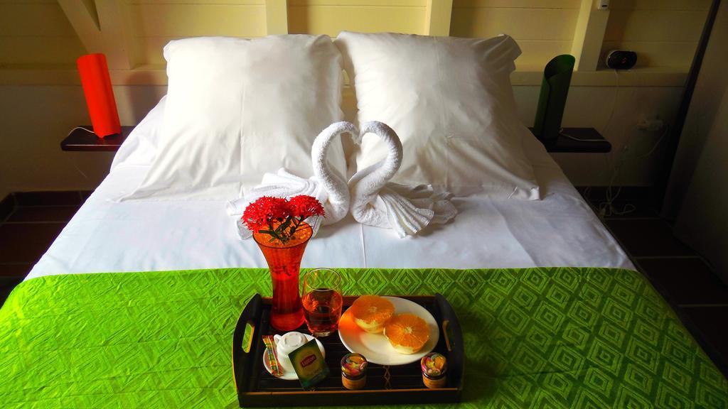Le Refuge Du Bon Repos Villa Le Lorrain Ngoại thất bức ảnh